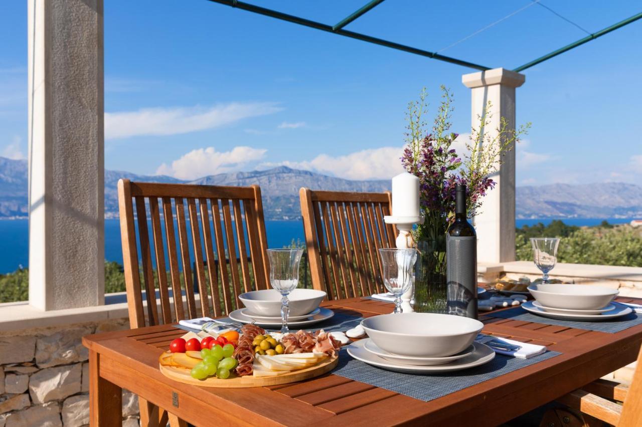Marina Holiday Home Postira Eksteriør bilde